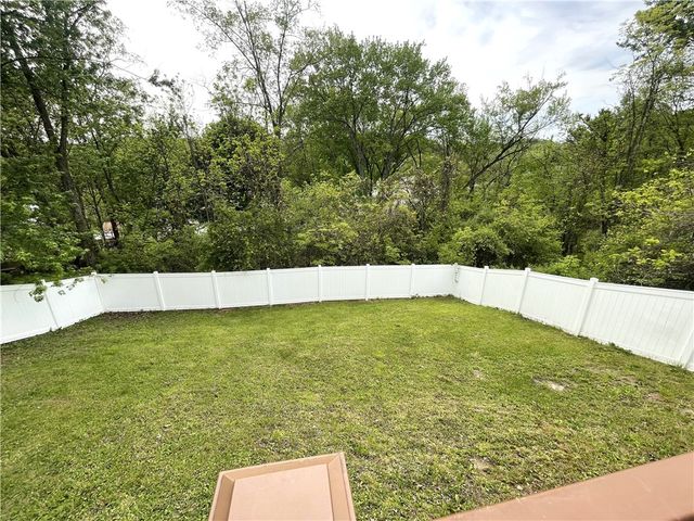 592 Surfside Dr, Plum Boro, PA 15239