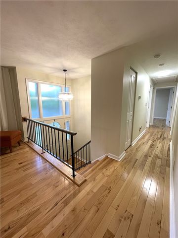 592 Surfside Dr, Plum Boro, PA 15239