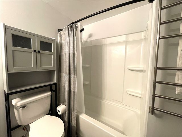 592 Surfside Dr, Plum Boro, PA 15239