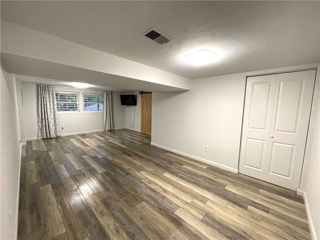 592 Surfside Dr, Plum Boro, PA 15239