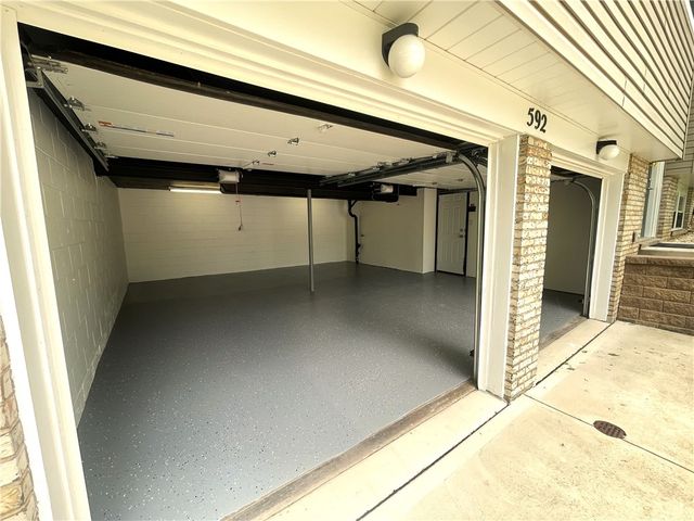 592 Surfside Dr, Plum Boro, PA 15239