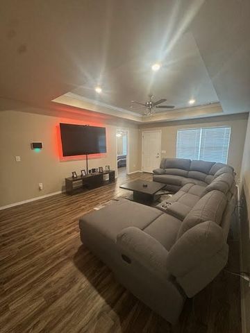 1008 Brook Street, Gentry, AR 72734