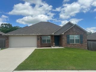 1008 Brook Street, Gentry, AR 72734