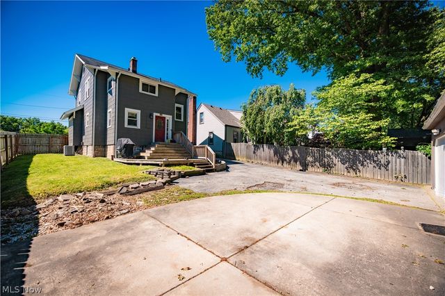 1564 Cascade, Youngstown, OH 44511