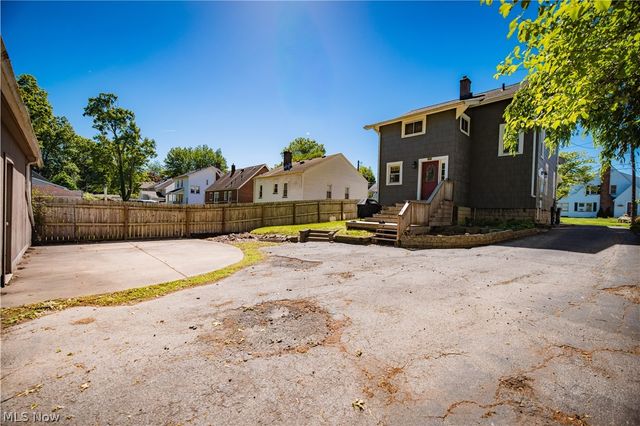 1564 Cascade, Youngstown, OH 44511