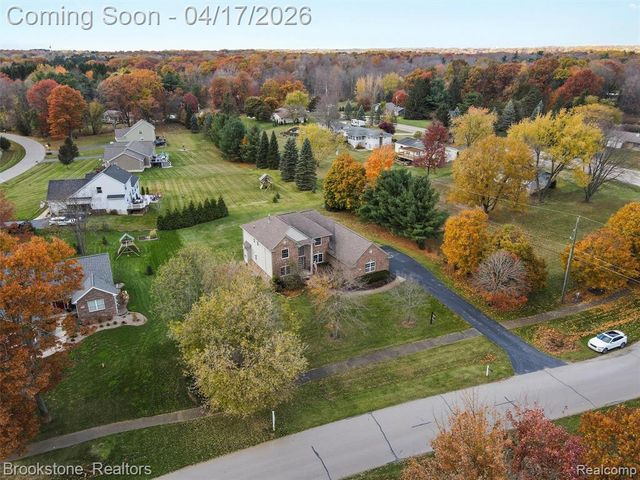 6707 Forest Pointe Boulevard, Davisburg, MI 48350