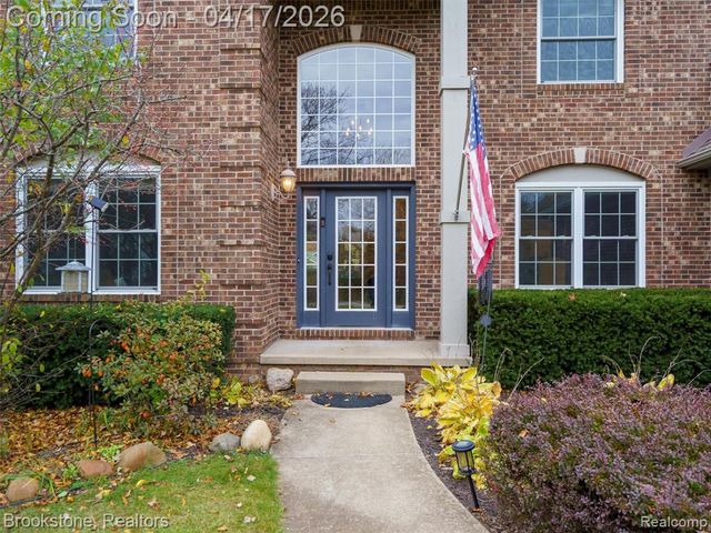 6707 Forest Pointe Boulevard, Davisburg, MI 48350