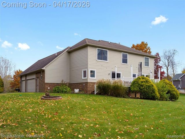 6707 Forest Pointe Boulevard, Davisburg, MI 48350