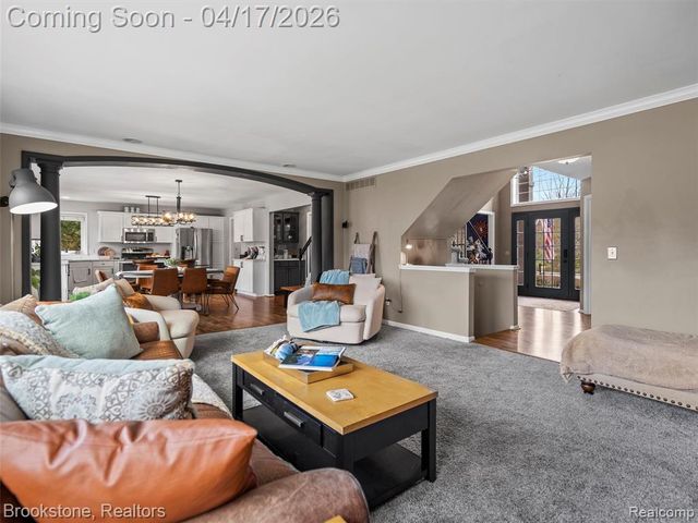 6707 Forest Pointe Boulevard, Davisburg, MI 48350