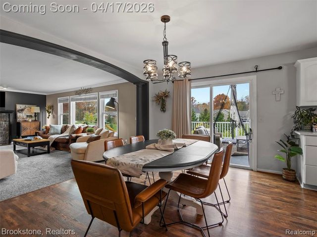 6707 Forest Pointe Boulevard, Davisburg, MI 48350