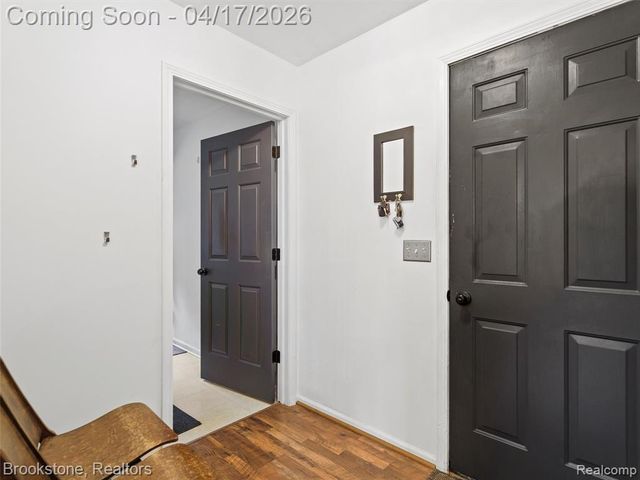 6707 Forest Pointe Boulevard, Davisburg, MI 48350