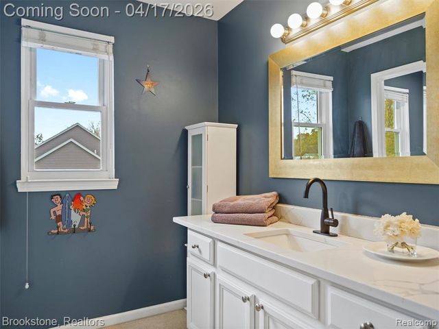 6707 Forest Pointe Boulevard, Davisburg, MI 48350