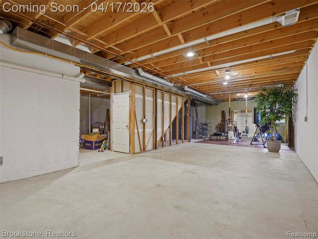 6707 Forest Pointe Boulevard, Davisburg, MI 48350