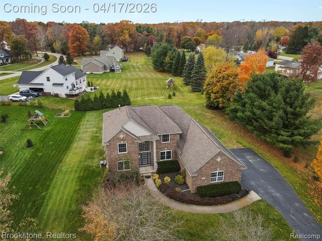 6707 Forest Pointe Boulevard, Davisburg, MI 48350