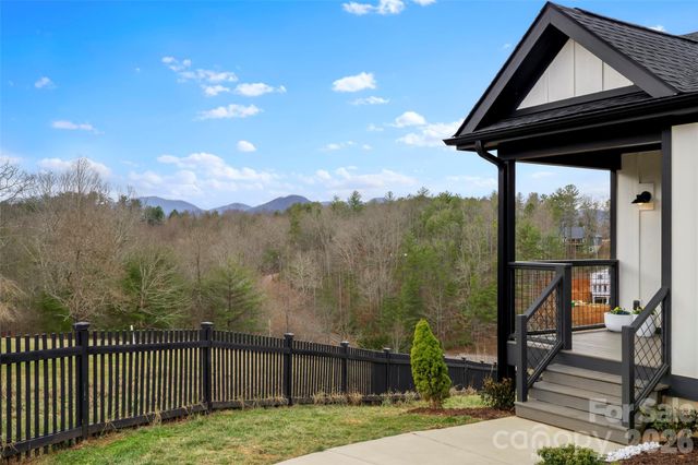 41 Alaskan Drive, Leicester, NC 28748