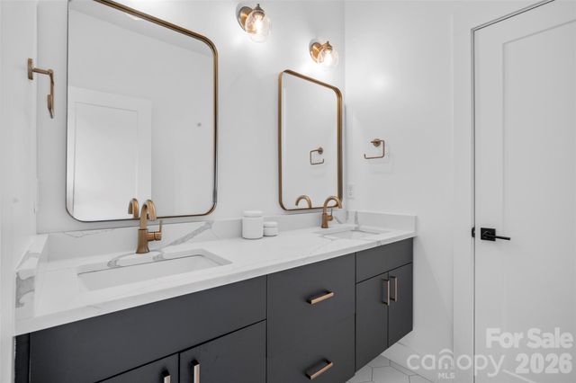 41 Alaskan Drive, Leicester, NC 28748