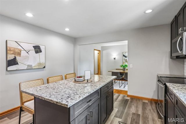 1 Elmwood Court, St Charles, MO 63301