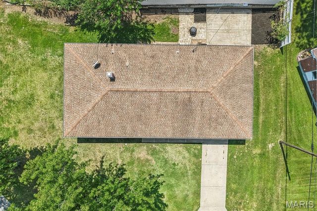 1 Elmwood Court, St Charles, MO 63301