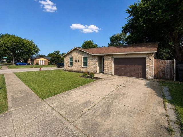 7144 Winchester Road, North Richland Hills, TX 76182