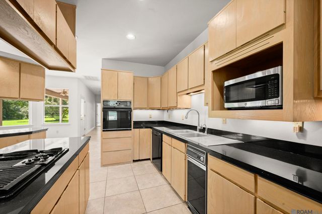 433 Jean Lafitte Ave, Baton Rouge, LA 70810