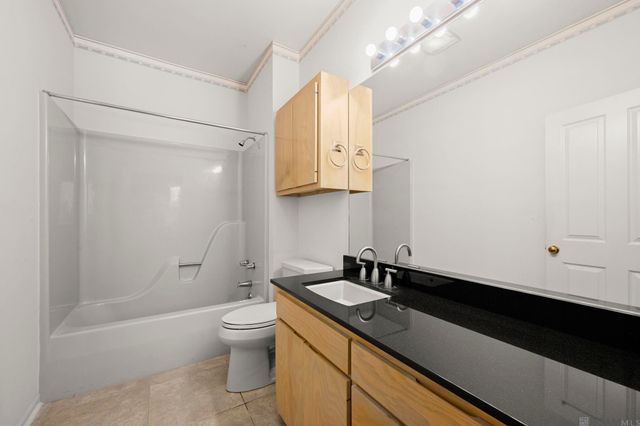 433 Jean Lafitte Ave, Baton Rouge, LA 70810