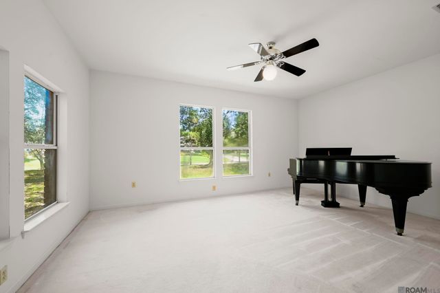 433 Jean Lafitte Ave, Baton Rouge, LA 70810