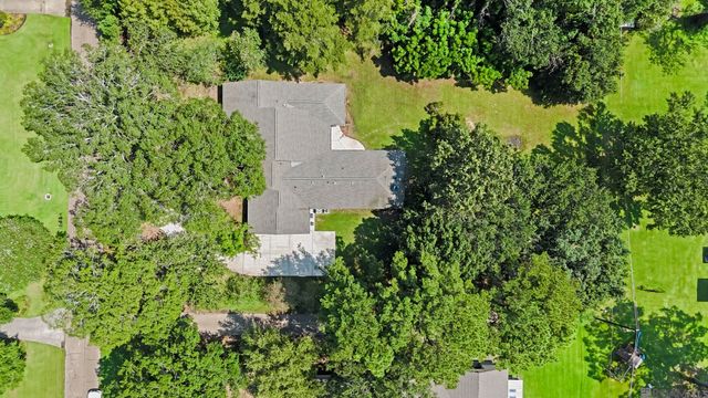 433 Jean Lafitte Ave, Baton Rouge, LA 70810