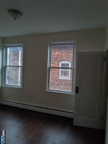 17 Laird Place, Cliffside Park, NJ 07010