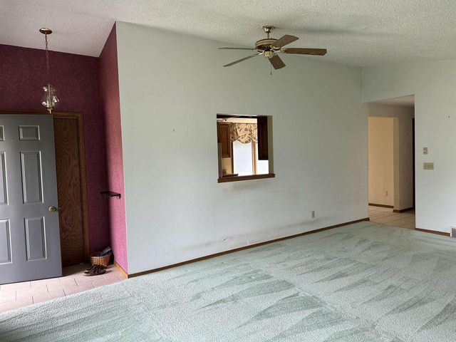 1429 RIDGEWAY DRIVE, Neenah, WI 54956