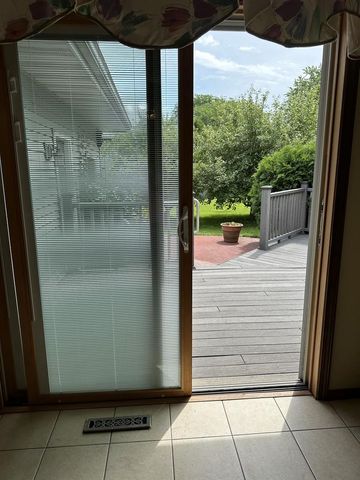 1429 RIDGEWAY DRIVE, Neenah, WI 54956