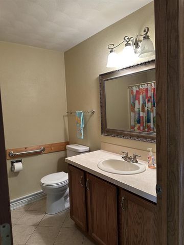 1429 RIDGEWAY DRIVE, Neenah, WI 54956