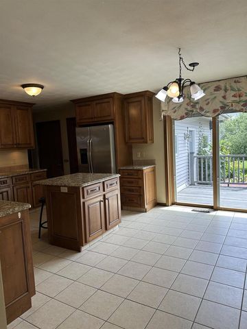 1429 RIDGEWAY DRIVE, Neenah, WI 54956