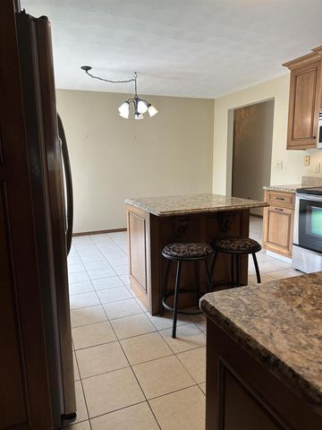 1429 RIDGEWAY DRIVE, Neenah, WI 54956