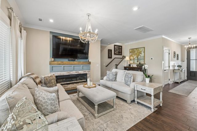 132 Newbury Dr, White House, TN 37188
