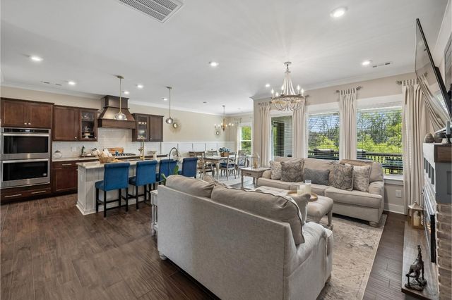 132 Newbury Dr, White House, TN 37188