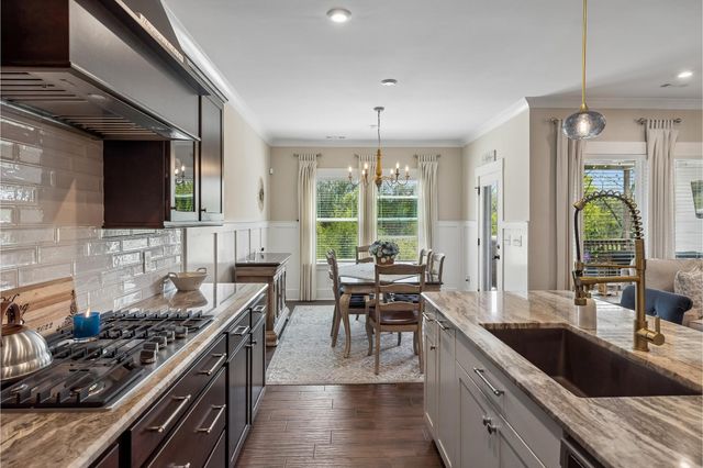 132 Newbury Dr, White House, TN 37188