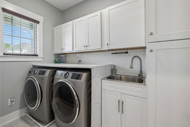 132 Newbury Dr, White House, TN 37188