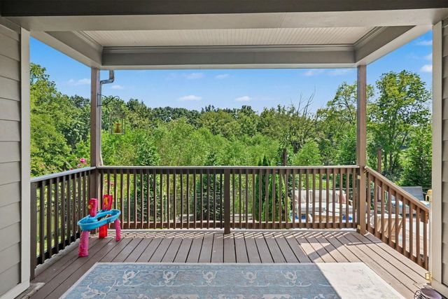 132 Newbury Dr, White House, TN 37188