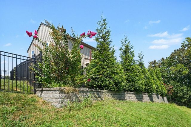 132 Newbury Dr, White House, TN 37188