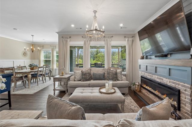 132 Newbury Dr, White House, TN 37188