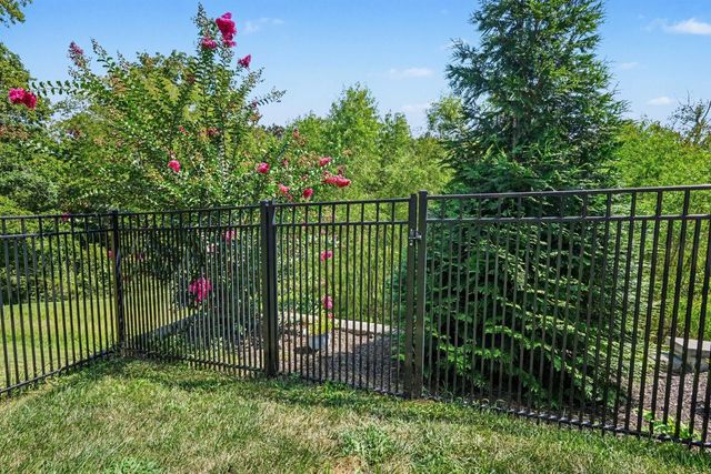 132 Newbury Dr, White House, TN 37188