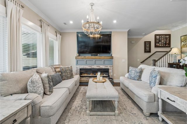 132 Newbury Dr, White House, TN 37188