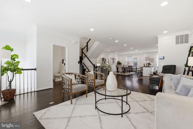 9193 CENTRAL GREEN ST, Lorton, VA 22079