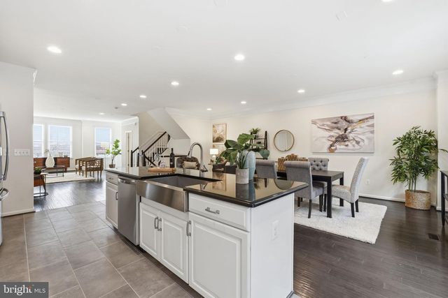 9193 CENTRAL GREEN ST, Lorton, VA 22079