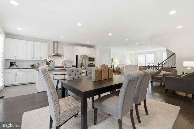 9193 CENTRAL GREEN ST, Lorton, VA 22079