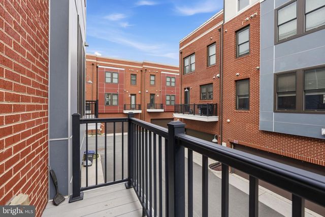 9193 CENTRAL GREEN ST, Lorton, VA 22079