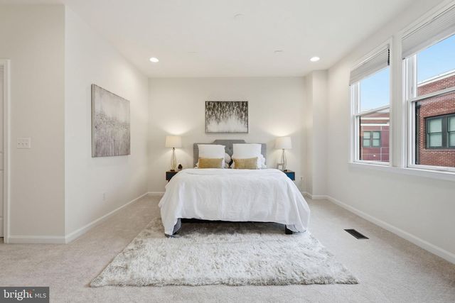 9193 CENTRAL GREEN ST, Lorton, VA 22079