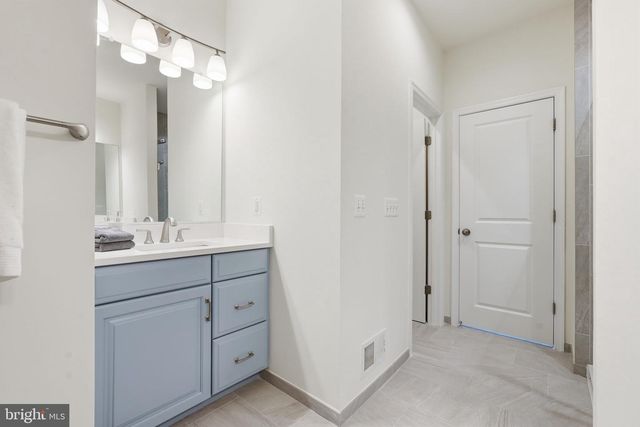 9193 CENTRAL GREEN ST, Lorton, VA 22079