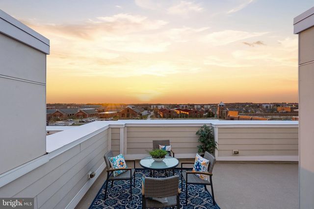 9193 CENTRAL GREEN ST, Lorton, VA 22079