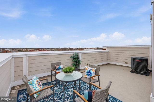 9193 CENTRAL GREEN ST, Lorton, VA 22079